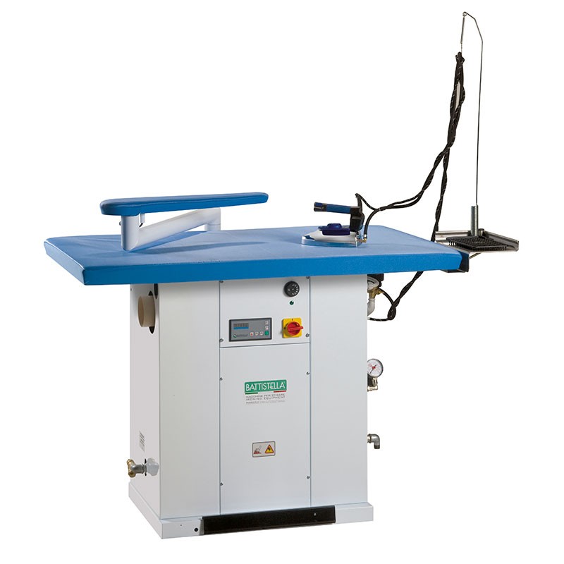 Table à repasser rectangulaire chauffante Battistella Urano avec chaudière - Usage industriel