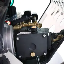Annovi Reverberi AR 1310 - Nettoyeur haute pression à eau chaude