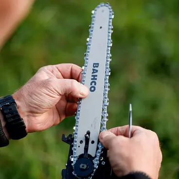 BAHCO BCL108PS - Taille-haie télescopique 20 cm à batterie intégrée