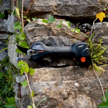 BAHCO BCL226 - Sécateur à batterie 26 mm pour la taille de branches fines et petites vignes