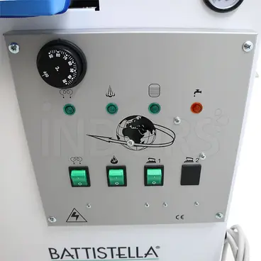 Battistella Era Export - Table à repasser chauffante et aspirante avec chaudière de 4 kW