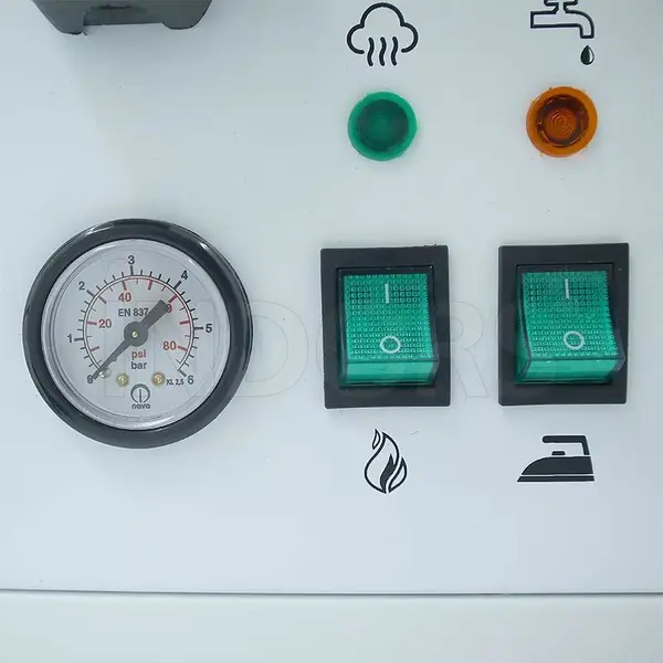 Battistella Barbara 31 Commandes de table - Générateur de vapeur compact