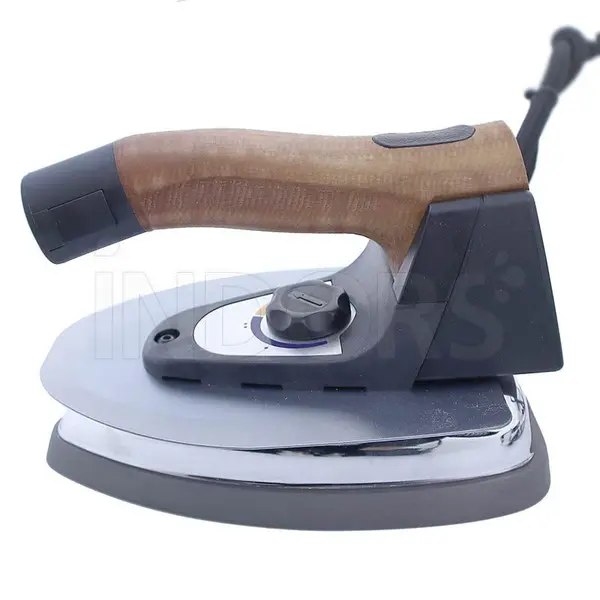 Fer à repasser ergonomique Battistella Opera - Système de repassage à vapeur avec fer ergonomique