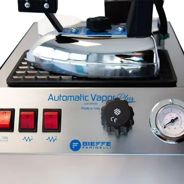 Générateur de vapeur Bieffe Farinelli Automatic Vapor Plus BF049 avec chaudière et fer à repasser