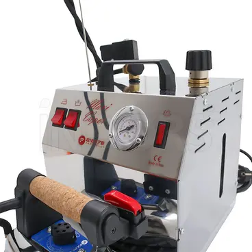 Bieffe Farinelli Maxi Vapor BF003CE - Générateur de vapeur 3 bars en acier inoxydable pour le repassage