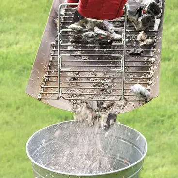 Char-Griller Pro Deluxe E2827 - Barbecue à charbon sur roulettes