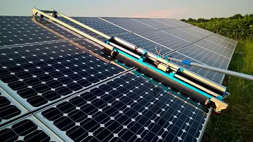 Nettoyage des systèmes photovoltaïques au sol