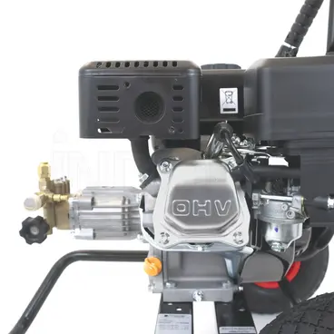 Moteur Loncin G 200 F sur nettoyeur haute pression Comet