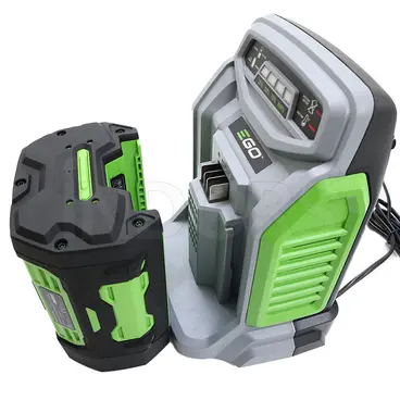 EGO CS2005 et chargeur de batterie