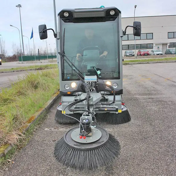 Fiorentini Mini Sweeper Balayeuse professionnelle largeur de travail 70 cm