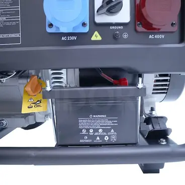 Générateur monophasé/triphasé 8 kW à pleine puissance avec batterie GENMAC G8000E-T 3PH