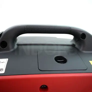 Détail de la poignée du générateur GENMAC GR2500iN