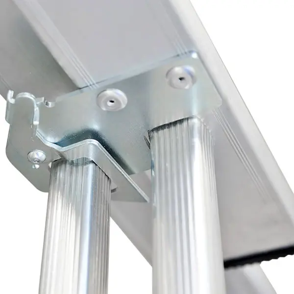 CROCHET EN ALUMINIUM AVEC DISPOSITIF ANTIDÉRAPANT Gierre Modula AL420 - Échelle extensible triple - Transformable en acier