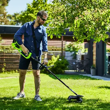 Débroussailleuse sans fil Greenworks GD40BCK4 avec batterie 4 Ah et chargeur inclus