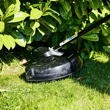 Débroussailleuse sans fil Greenworks GD40BCK4 avec batterie 4 Ah et chargeur inclus