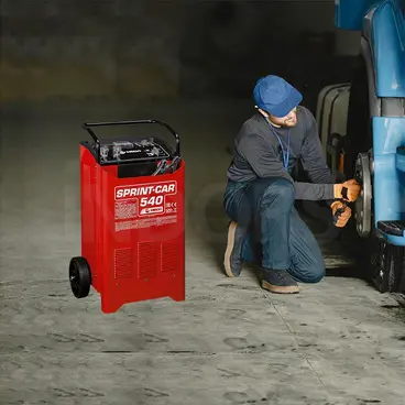 Helvi Sprint Car 540 - Chargeur de batterie avec démarreur à roues