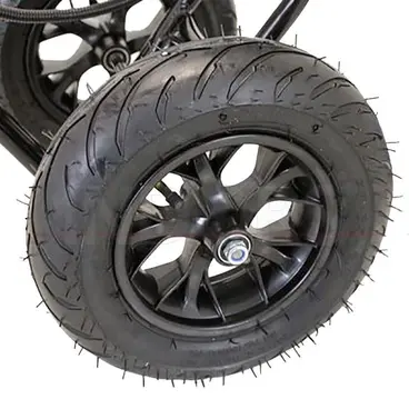 roues pleines et grandes Hyundai 35240 - débroussailleuse 52 cc
