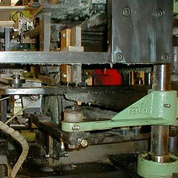 Nettoyage d'une machine pour la production de brosses industrielles avec IBL2500
