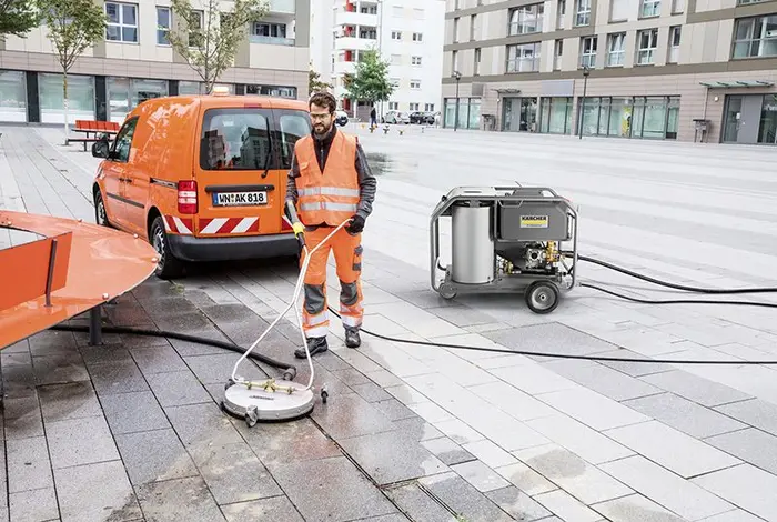 J'utilise le nettoyeur haute pression Karcher HDS 8/20 D EU