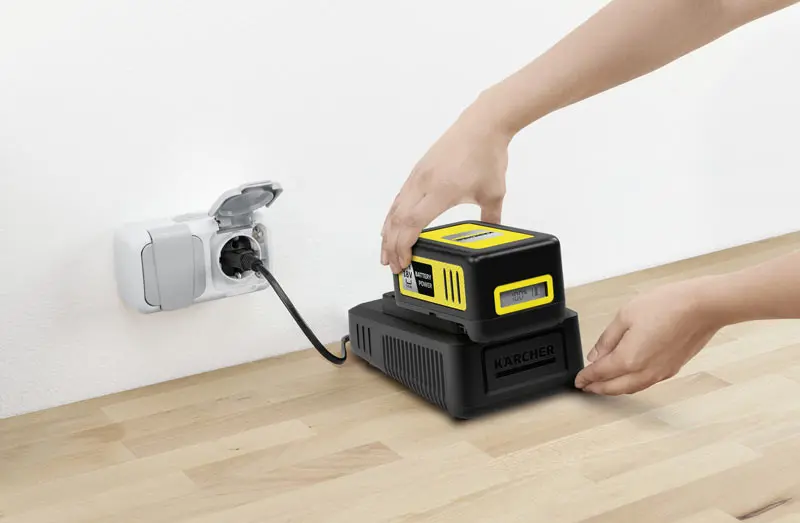 Kit batterie Karcher 18/50 + chargeur rapide 2.445-063.0 pour machines Karcher 18 V