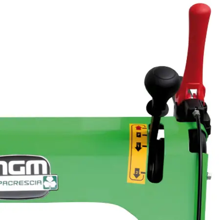 Lampacrescia MGM TTR 580/S - Broyeur à hauteur réglable avec moteur Loncin de 5,5 CV