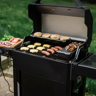 Barbecue et fumoir numérique au charbon de bois Masterbuilt AutoIgnite série 545, modèle MB20042724 