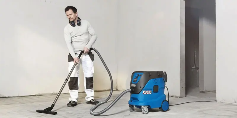 Nilfisk Attix 44-2L IC - Aspirateur industriel eau et liquide 44 L - Classe de poussière L, M et H