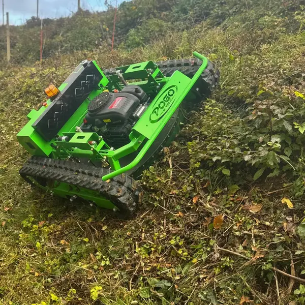 Pogo M-Tech COSMO 100 - Robot broyeur rotatif chenillé