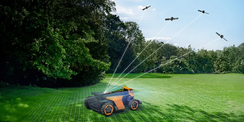Système de coupe flottant du robot tondeuse Segway Terranox avec 12 lames de haute précision