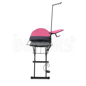 Résumé du kit EVO AR : Table à repasser réglable à 8 positions avec aspirateur et chauffage