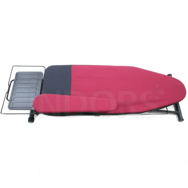 Résumé du kit EVO AR : Table à repasser réglable à 8 positions avec aspirateur et chauffage