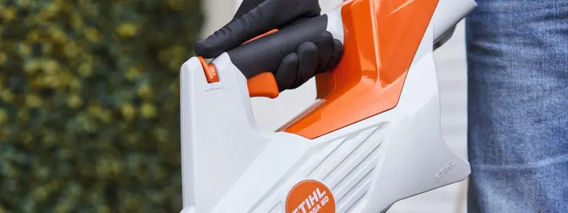 Stihl BGA 60 SET - Souffleur à batterie 36V avec batterie et chargeur inclus