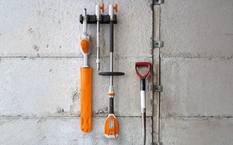 Stihl HLA 56 SET - Taille-haies extensible sur batterie avec batterie AK 20 + chargeur AL 101 inclus