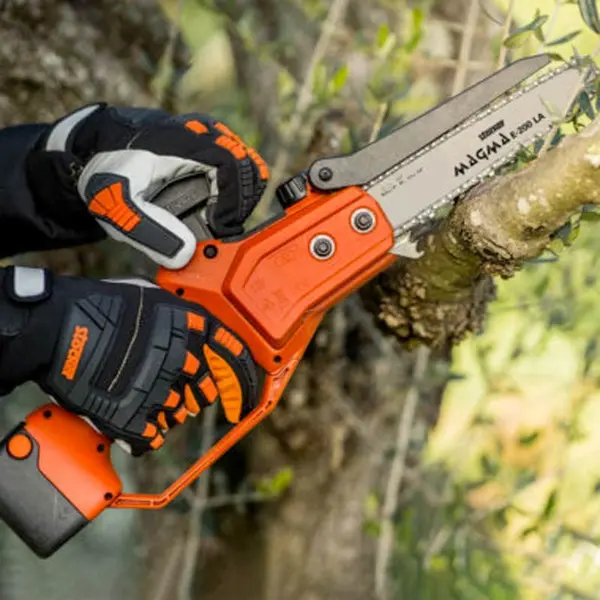 Sécateur Stocker Magma E-200 LA 21 V pour une taille robuste et ergonomique