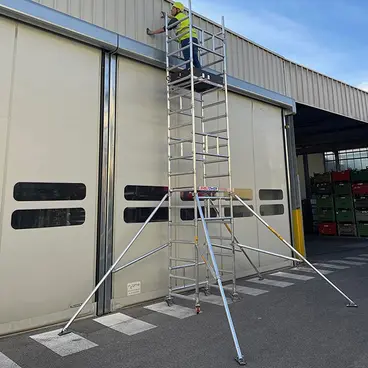 Svelt Sveltower Plus - Échafaudage compact modulaire professionnel h max 7,27 m.
