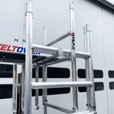 Svelt Sveltower - Échafaudage professionnel ultra-compact en aluminium h max 5,67 m.