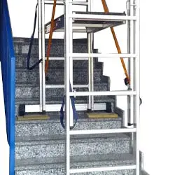 Échelle professionnelle Svelt Regina 4WD Large Vip avec roues, supports de carrosserie et rampes