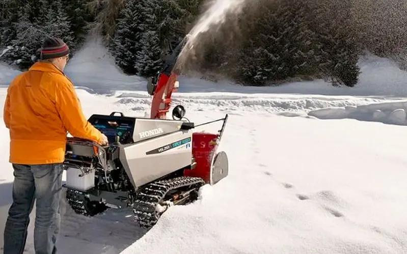 Souffleuse à neige Tecnogen HSL 2511 E Snowfighter Honda