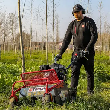 Tondeuse à gazon motorisée Zanon MTZ 600